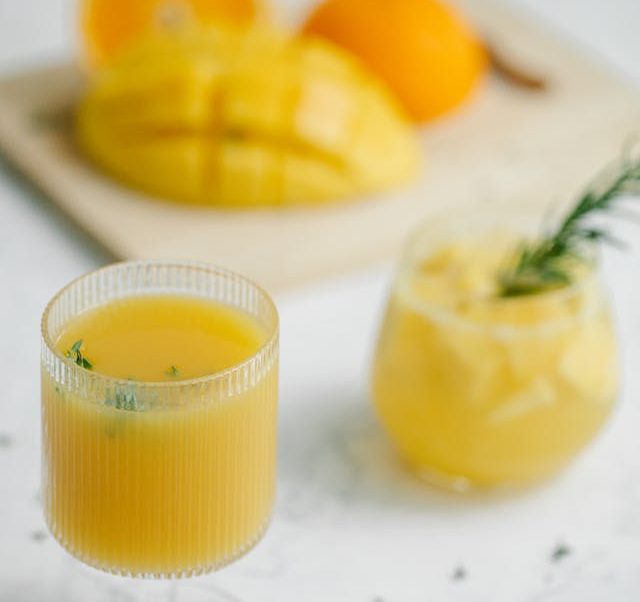 juices with mango