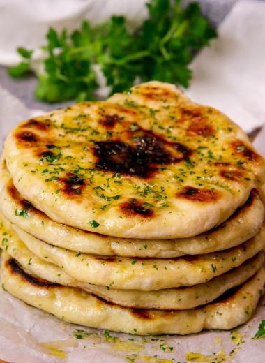 garlic naan bread